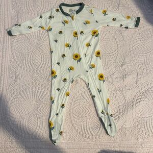 Kyte Baby Zippered Footie in Sunflower 0-3 months